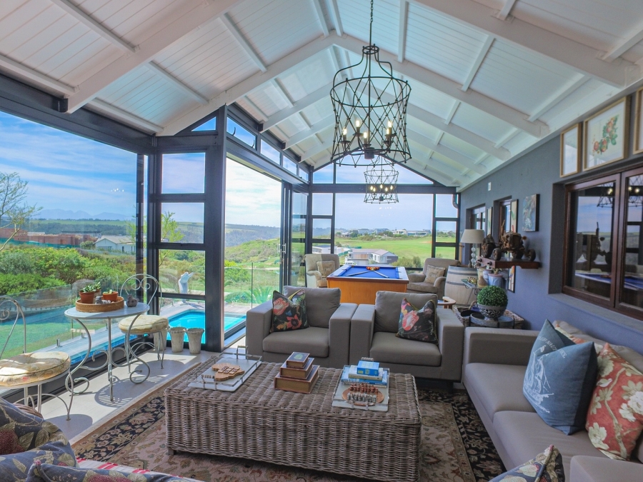 5 Bedroom Property for Sale in Oubaai Western Cape